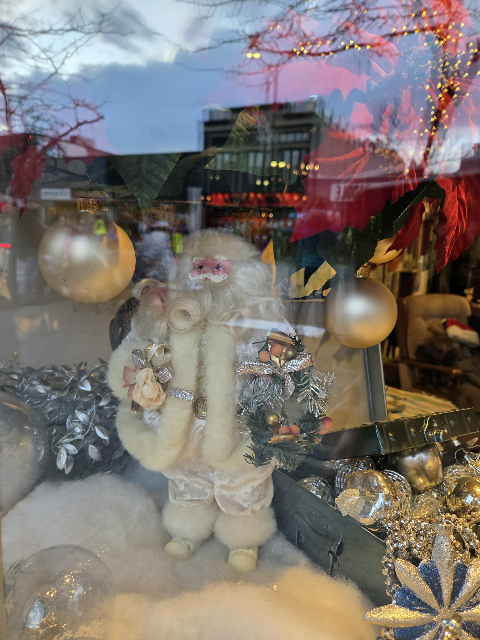 Christmas Windows — Marianna Abutalipova