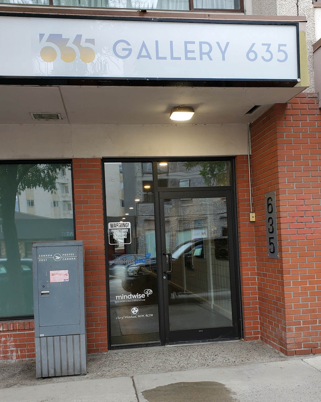 Gallery 635 — 635 Victoria St